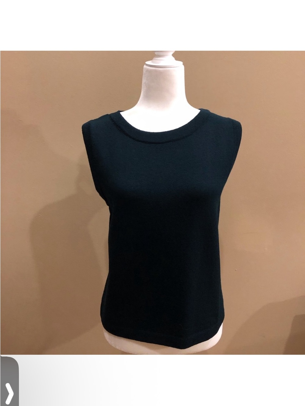 St. John Sport by Marie Gray Black Crew Neck Sleeveless Sweater